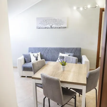 Apartment La Mansardina Ovindoli