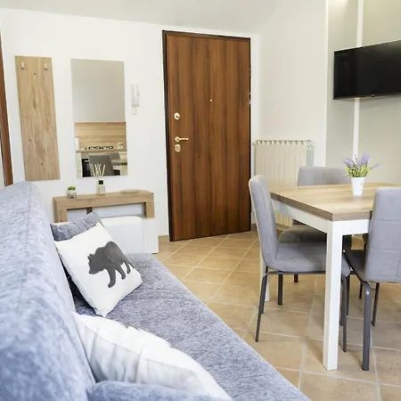 La Mansardina Apartment *